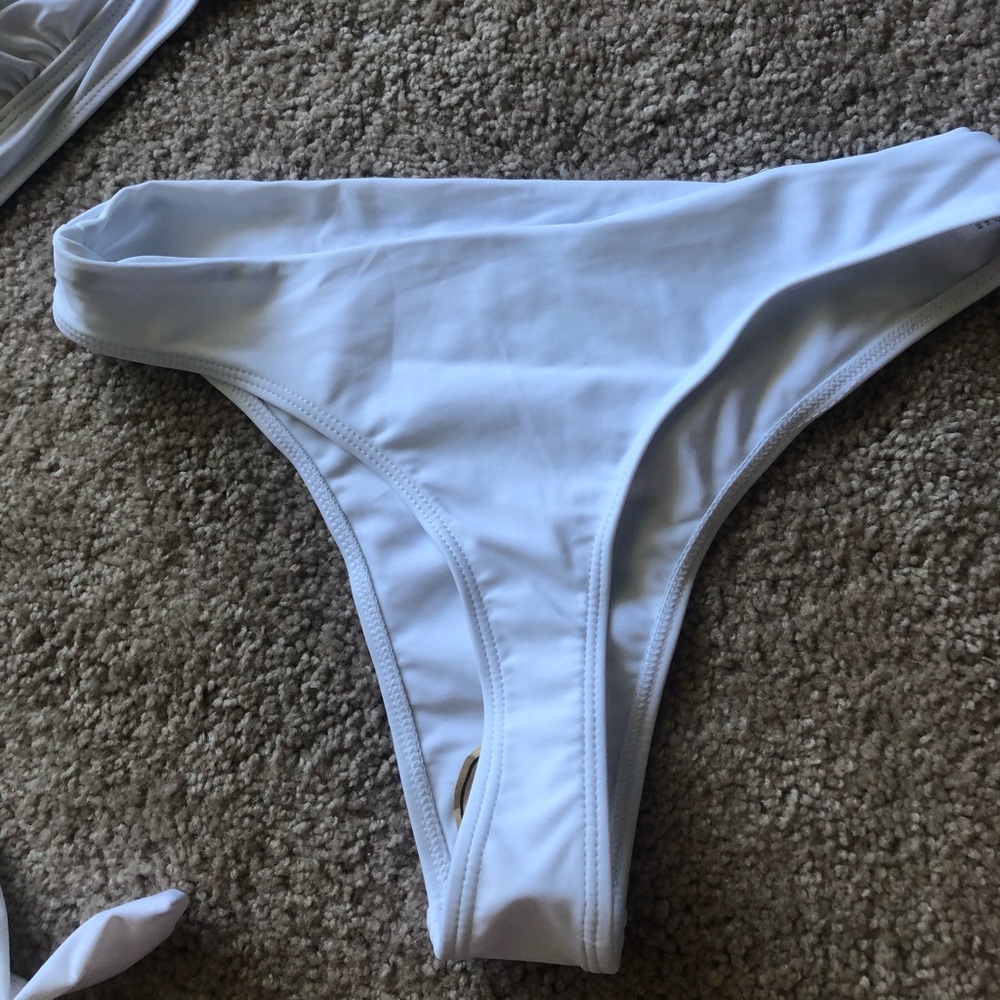 Bikini set - Picture 4 of 4